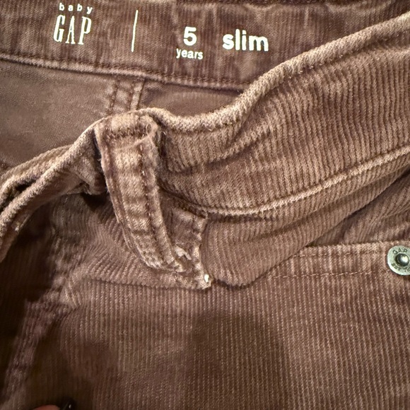 Gap Kids Corduroys, bundle of 2! Brown and Navy, Size 5 Slim EUC - Picture 3 of 5